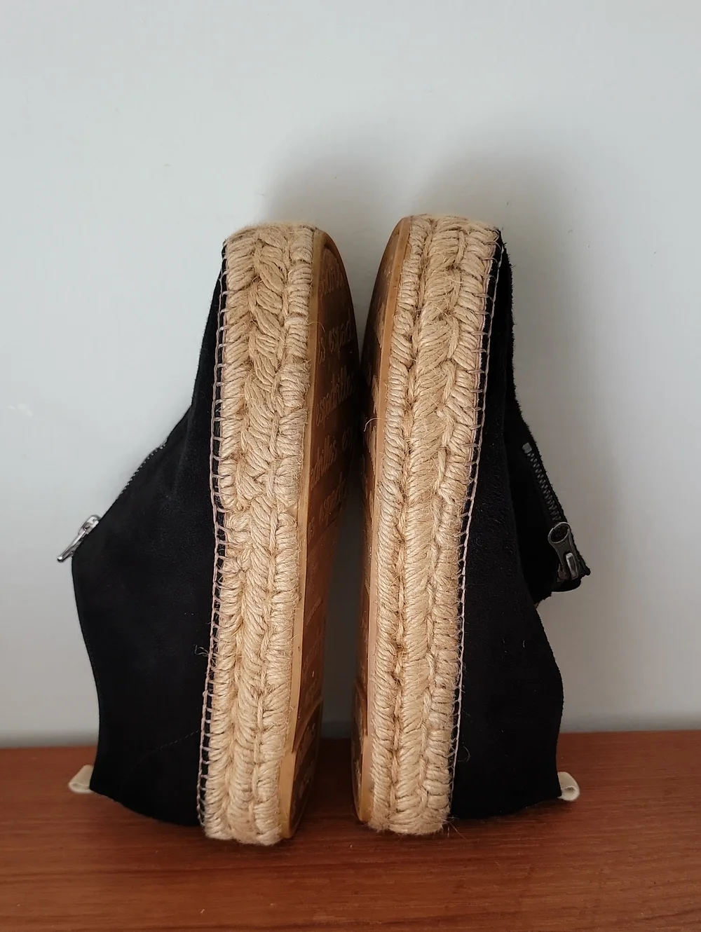 Eric Michael Serena Black Suede Espadrilles sz38/7.5